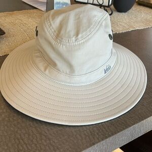 REI Nylon sun hat